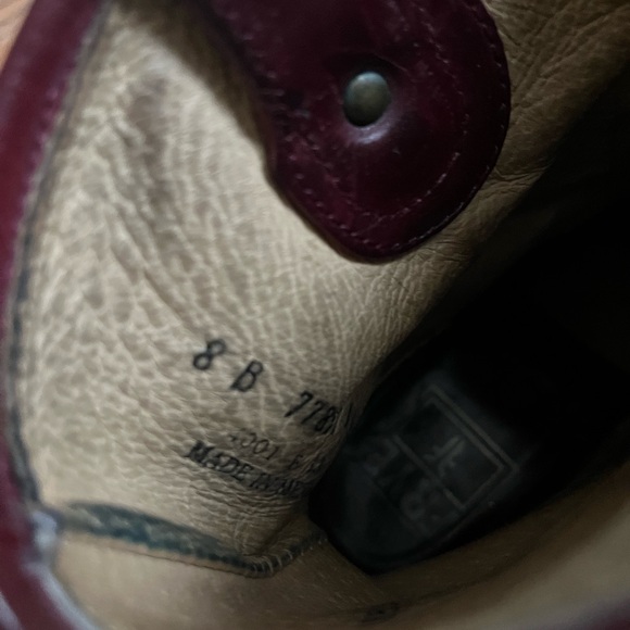 Frye Women's Boots in Burgundy size 8B - Picture 6 of 7